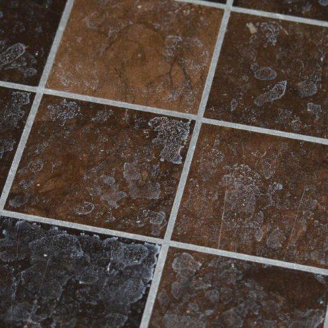 Kalk entfernen auf naturstein fliesen